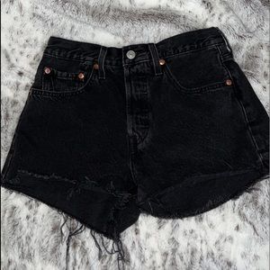 501 Levi shorts